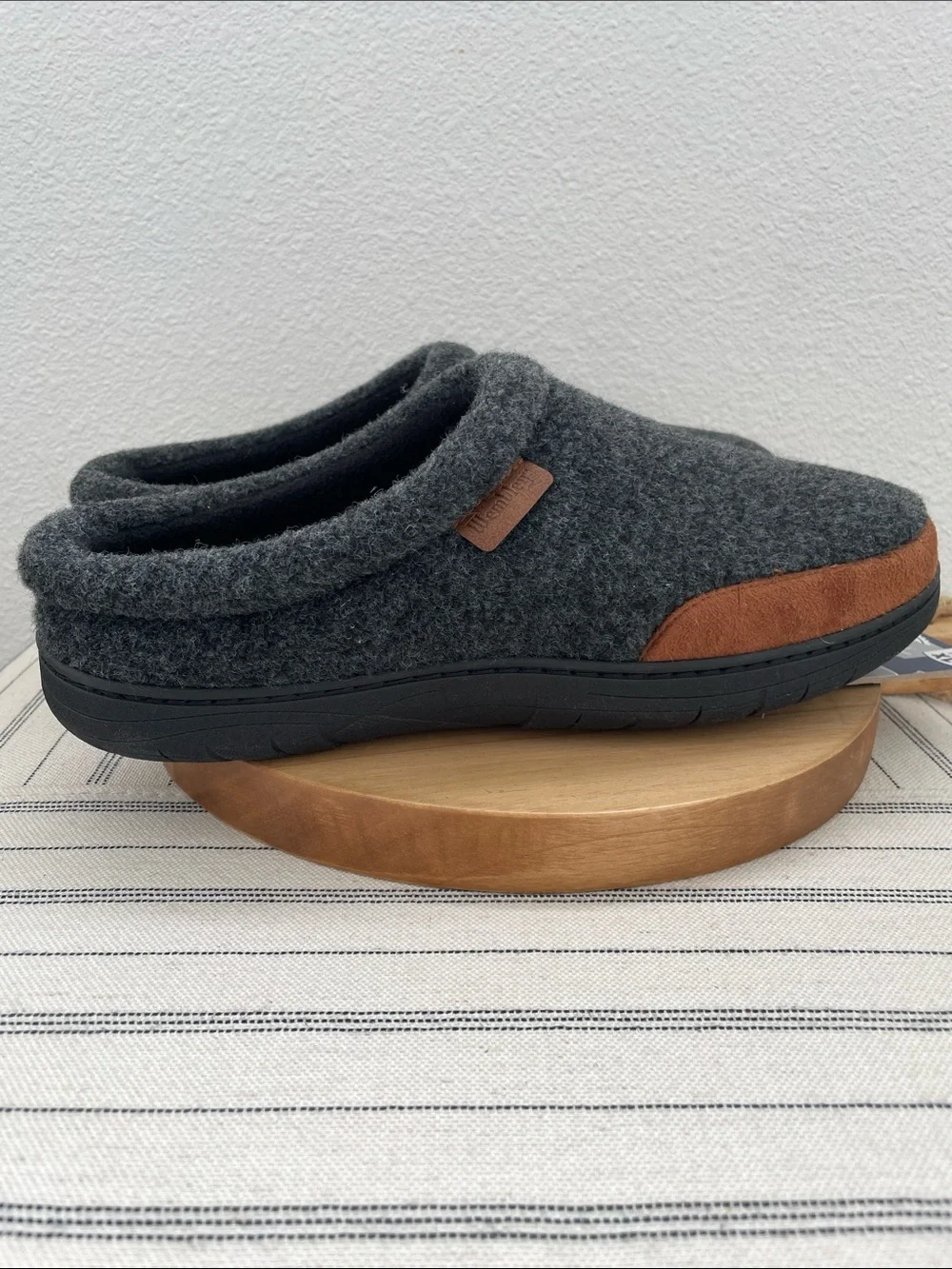 SALE! 50% Off Wembley Men's Charcoal Memory Foam Slip-On Slippers Size XL 11-12